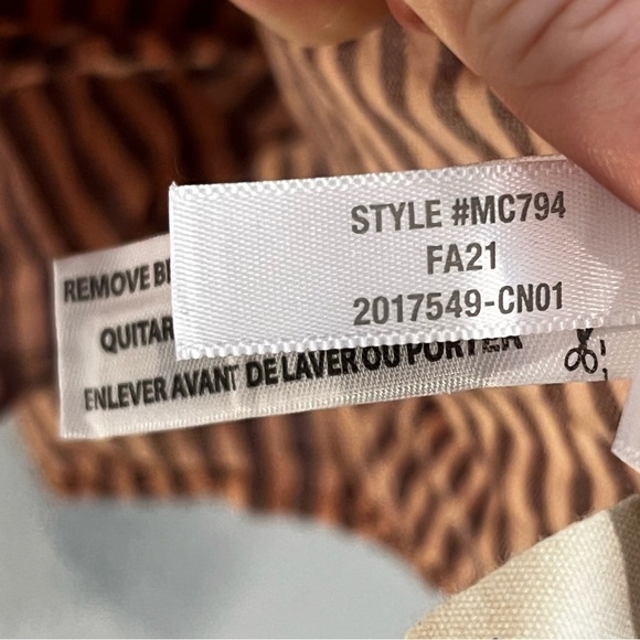 Madewell Puff-Sleeve Peplum Wrap Top in Stripe size xsmall with modesty snap - Picture 2 of 11